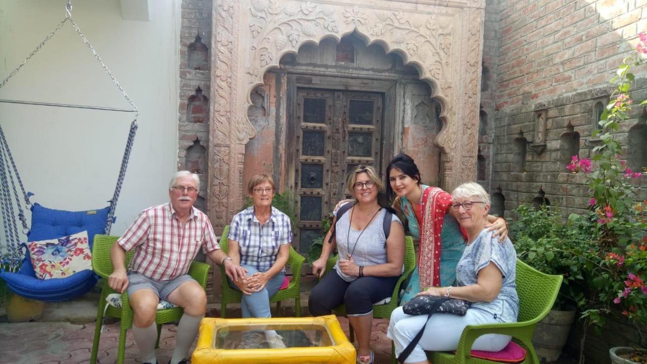 Coral Country Homestay Agra  Eksteriør billede